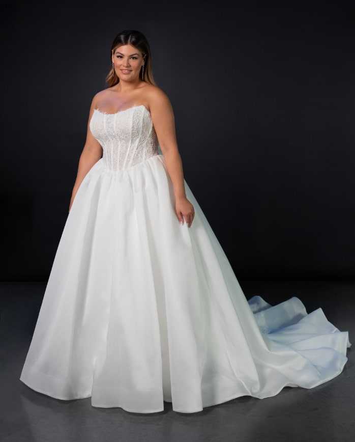 Maggie-Sottero-Giana-Lynette-20MT638AC-Curve-PROMO3-MV-min-1